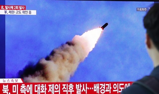 Βόρεια Κορέα: Νέα εκτόξευση πυραύλων, η 8η μετά τη συνάντηση Τραμπ – Κιμ