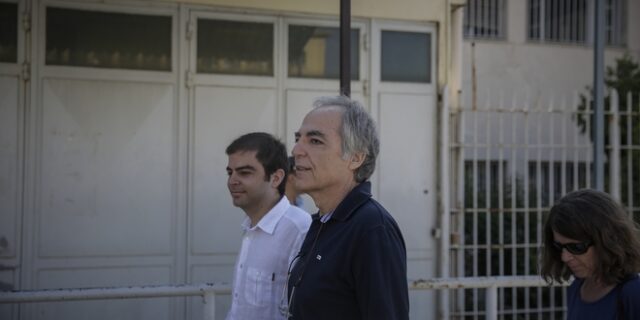 Στη ΜΕΘ του νοσοκομείου Λαμίας ο Δημήτρης Κουφοντίνας