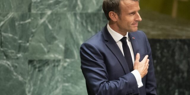 Μακρόν για προσφυγικό: “Το Παρίσι δεν μπορεί να υποδεχθεί όλον τον κόσμο”