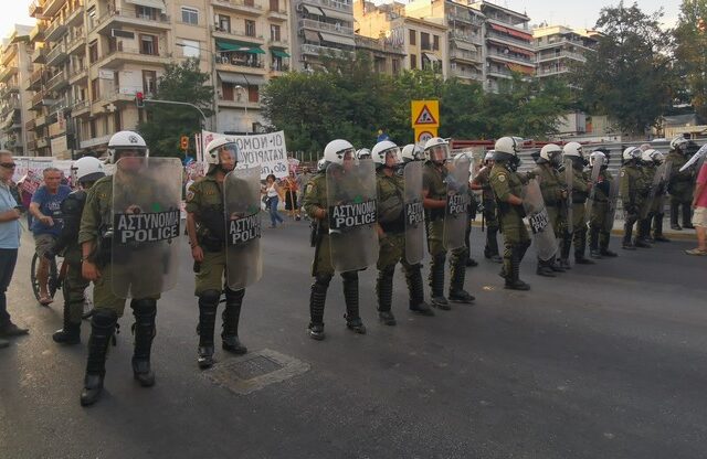 ΔΕΘ: 33 προσαγωγές ατόμων που θα συμμετείχαν στην πορεία