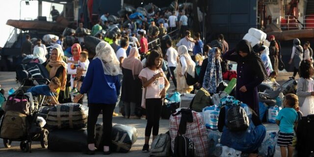 Κουμουτσάκος για μεταναστευτικό: Ενίσχυση δομών – Θωράκιση συνόρων