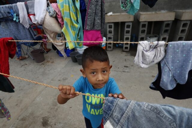 ΟΗΕ: Καταγγέλλει τις ΗΠΑ για απεριόριστη κράτηση παιδιών μεταναστών