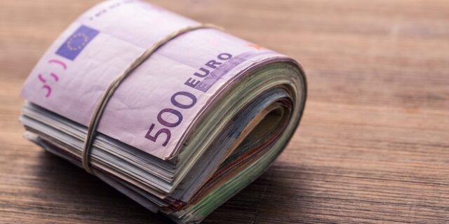 FATF: Πρόοδος της Ελλάδας στο κυνήγι του μαύρου χρήματος και της χρηματοδότησης της τρομοκρατίας