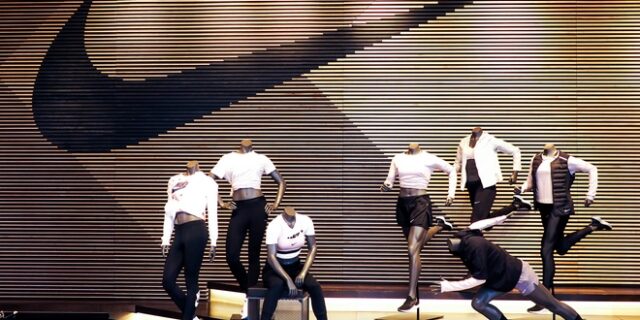Nike: Αλλάζουν χέρια τα καταστήματα στην Ελλάδα. Σε ποιόν παλαίμαχο ποδοσφαιριστή θα περάσουν