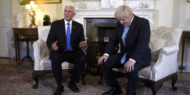 Πενς για Brexit: Η Βρετανία δεν χρειάζεται μαθήματα για τη διαχείριση του διαζυγίου