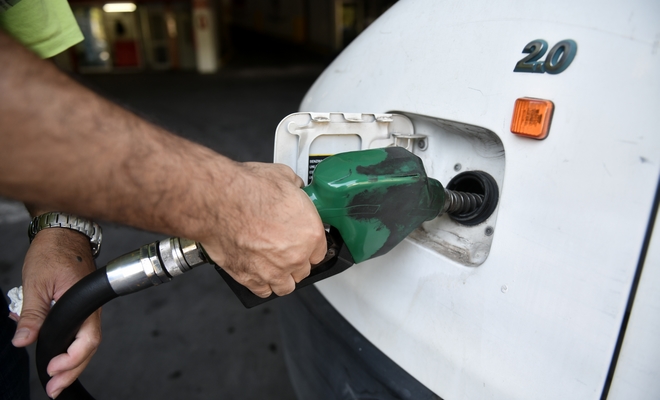 Γεωργιάδης: Έλεγχοι για τις τιμές στα βενζινάδικα – Θα επιβληθούν πρόστιμα