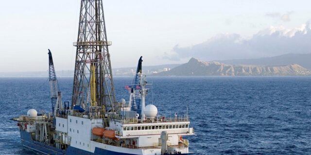 Σαντορίνη: Για πρώτη φορά επιστήμονες θα ερευνήσουν υποθαλάσσια το ηφαίστειο