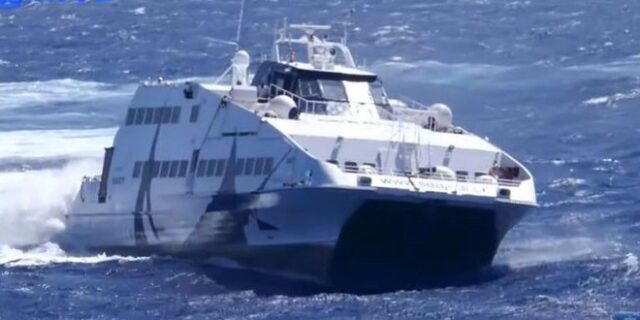 Δείτε τη θεαματική άφιξη του Seajet 2 στη Φολέγανδρο