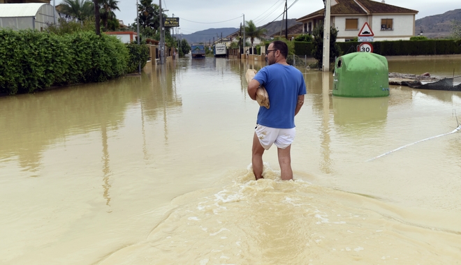 Ισπανία: Στους 7 οι νεκροί από τις καταστροφικές πλημμύρες
