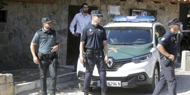 Πέθανε μόνος στο σπίτι του και άρχισε να τον τρώει ο σκύλος του