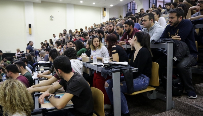 Νέοι, απόφοιτοι και… άνεργοι στην Ελλάδα