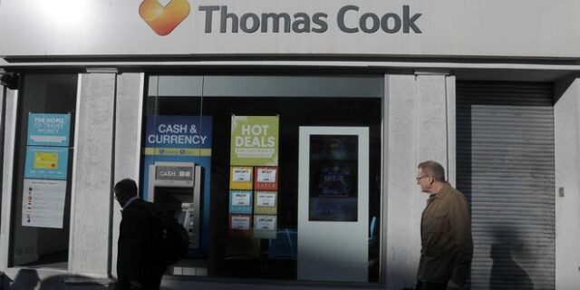 Θεοχάρης για Thomas Cook: Δημιουργία κέντρο επιχειρήσεων για τον επαναπατρισμό 50.000 τουριστών