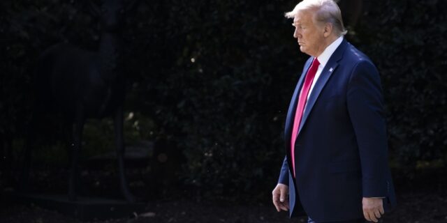 Ο Τραμπ αναστέλλει την είσοδο μεταναστών που δεν μπορούν να πληρώσουν την υγειονομική περίθαλψή τους