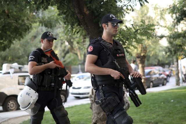 Τουρκία: Τη σύλληψη 133 στρατιωτικών για σύνδεση με το δίκτυο Γκιουλέν διέταξε η Άγκυρα