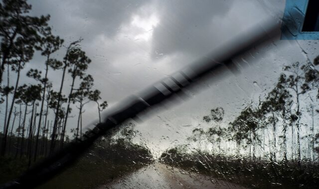 Τυφώνας Ντόριαν: Ισοπέδωσε τις Μπαχάμες – Ανυπολόγιστες καταστροφές, σε συναγερμό η Φλόριντα