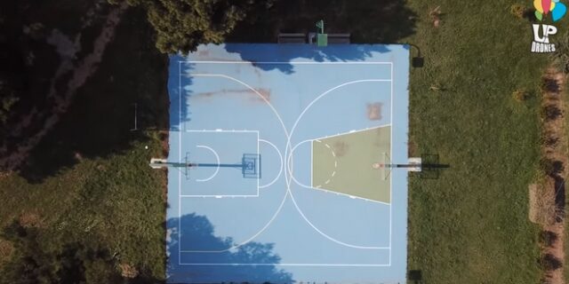 Το πιο αστείο γήπεδο μπάσκετ βρίσκεται κάπου στα Μεσόγεια Αττικής