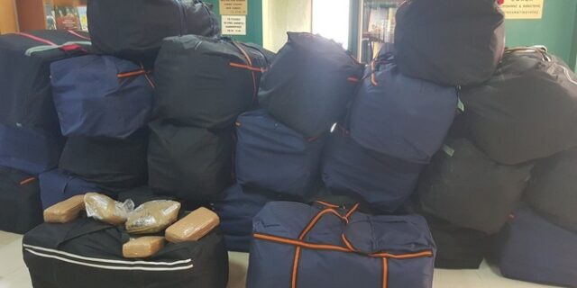Ένα “βουνό” χασίς μετέφερε κύκλωμα από την Αλβανία στην Ελλάδα
