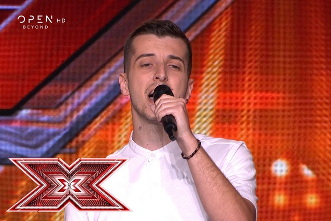 X-Factor: Η ερμηνεία του βαφτισιμιού του Μαχαιρίτσα – Δεν έπεισε τους κριτές