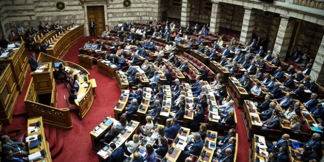 Προς “βέτο” ΣΥΡΙΖΑ-ΚΚΕ για ψήφο ελλήνων του εξωτερικού, μόνο με ΝΔ οι 151 για τον ΠτΔ