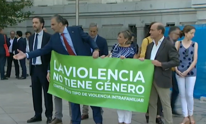 Ισπανία: Το ακροδεξιό κόμμα Vox έκανε μποϊκοτάζ σε ενός λεπτού σιγή για θύματα έμφυλης βίας