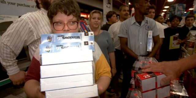 Η παγκόσμια υστερία όταν κυκλοφόρησαν για πρώτη φορά τα Windows 95