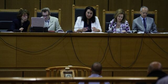 Δίκη Χρυσής Αυγής: Σουρεάλ απολογία – “Έλεγα ψέμματα στις συνομιλίες”