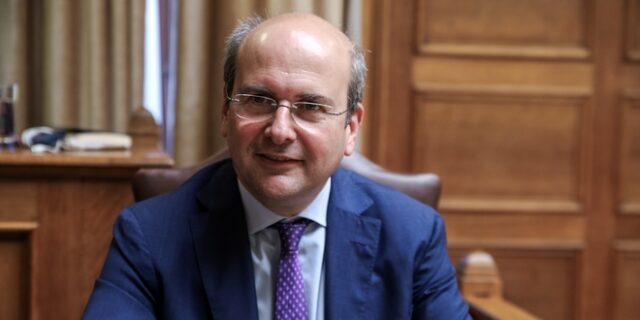 Χατζηδάκης: Δίκαιη η νέα τιμολογιακή πολίτικη της ΔΕΗ