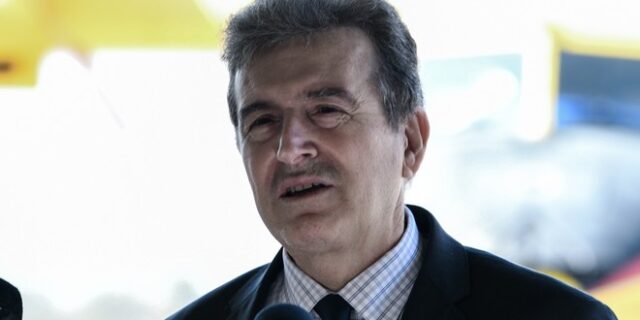 Χρυσοχοΐδης στο Συνέδριο της UEFA: “Οι Κυριακές πρέπει να γίνουν Τετάρτες στο ελληνικό ποδόσφαιρο”