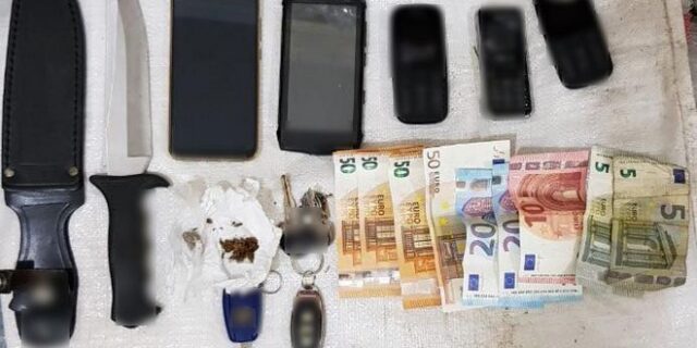 Μετέφεραν με αυτοκίνητο πάνω από 110 κιλά κάνναβης – Είχαν φροντίσει να έχουν και προπομπό