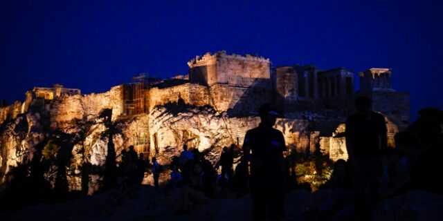 ΚΑΣ: “Πράσινο” για αλλαγή φωτισμού και νέο ανελκυστήρα στην Ακρόπολη