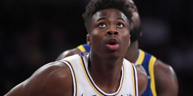 Ο Κώστας Αντετοκούνμπο έσβησε τα… φώτα πέντε φορές!