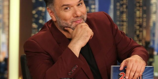 The 2night Show: Αυτοί είναι οι αποψινοί καλεσμένοι του Γρηγόρη Αρναούτογλου