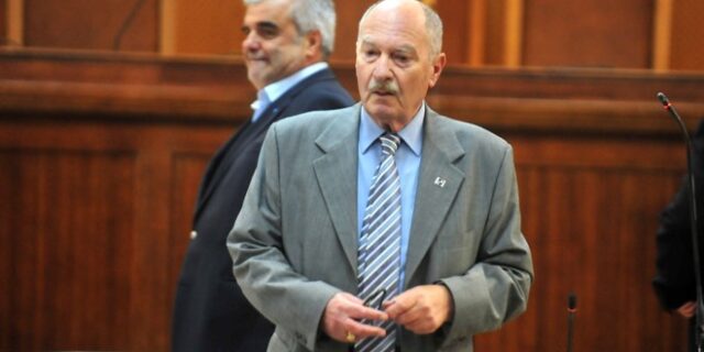 Απολογία Μ. Αρβανίτη: Πυρά κατά Σαμαρά και προσπάθεια να βγάλει “λάδι” τον Μιχαλολιάκο