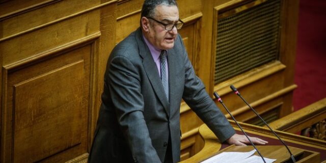Αθανασίου για Λοβέρδο: Θέμα ηθικό και δεοντολογικό