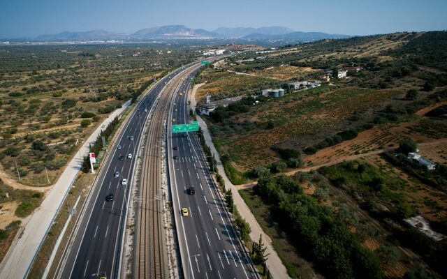 Τροχαίο στην Αττική Οδό: Μποτιλιάρισμα στο ρεύμα προς Ελευσίνα