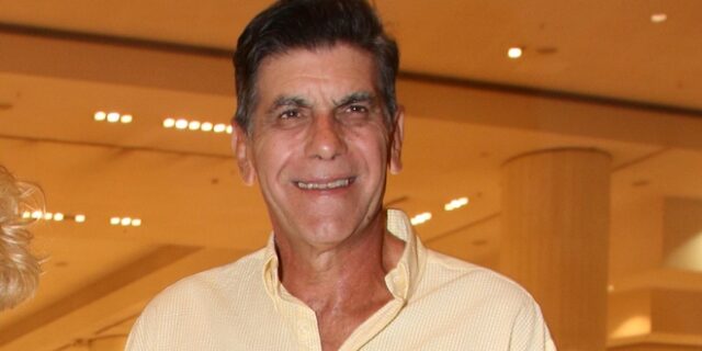 Γιάννης Μπέζος για Βουγιουκλάκη: “Φοβόταν την αποτυχία”