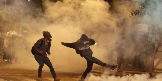 Βολιβία: Εν μέσω ταραχών και επεισοδίων ο Μοράλες παίρνει προβάδισμα 10 μονάδων στις εκλογές