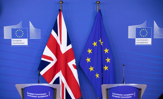 Παγουλάτος στο Νews 24/7 για Brexit: Η συμφωνία, οι υποχωρήσεις και το τέλος μιας αρχής;