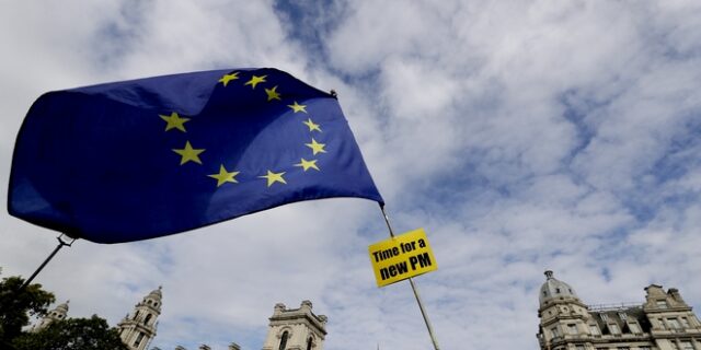 Πώς προετοιμάζονται οι επιχειρήσεις για ένα Brexit χωρίς συμφωνία