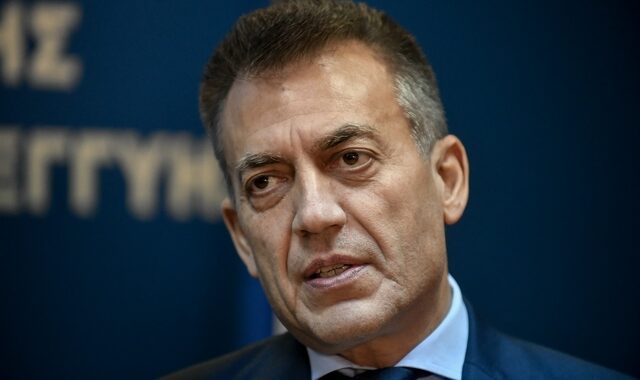 Βρούτσης: “Όλοι οι κληρονόμοι θα λάβουν τα αναδρομικά που δικαιούνται”