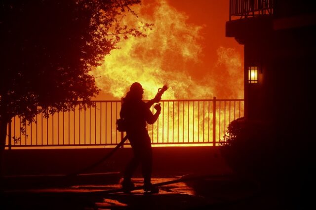Σε κατάσταση συναγερμού η Καλιφόρνια εξαιτίας πυρκαγιών – Εκκενώνονται περιοχές