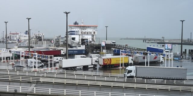 Κι άλλοι μετανάστες βρέθηκαν σε φορτηγό ψυγείο – Ανάμεσά τους και παιδιά