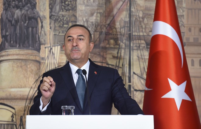 Τουρκία: Απορρίπτει ο Τσαβούσογλου πρόταση μεσολάβησης του Τραμπ στη Συρία
