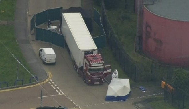 Φρίκη στο Έσσεξ της Βρετανίας: Βρέθηκαν 39 πτώματα μέσα σε φορτηγό