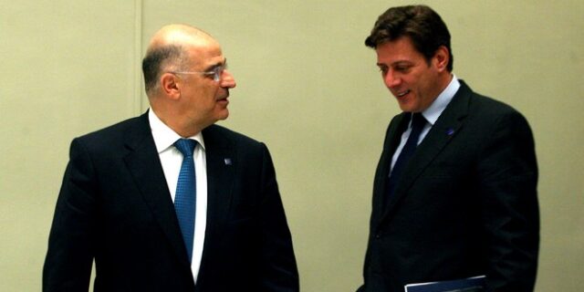 Στη Σύνοδο Κορυφής παραπέμπει το ΥΠΕΞ για Βόρεια Μακεδονία – Αλβανία μετά το γαλλικό βέτο