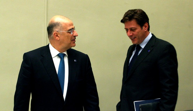 Στη Σύνοδο Κορυφής παραπέμπει το ΥΠΕΞ για Βόρεια Μακεδονία – Αλβανία μετά το γαλλικό βέτο