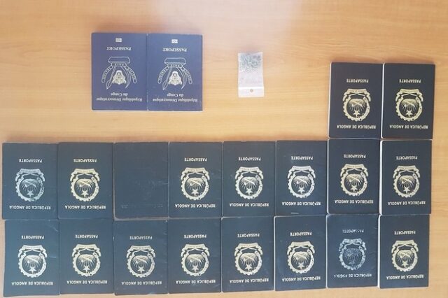 Τον έπιασαν με 20 πλαστά διαβατήρια που παρήγγειλε από την Τουρκία