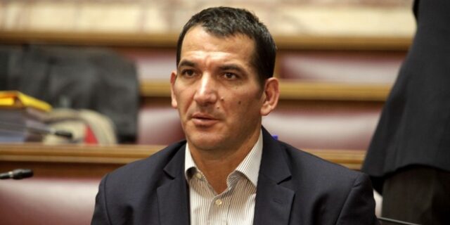 Αποζημίωση 850.000 ευρώ διεκδικεί ο Πύρρος Δήμας
