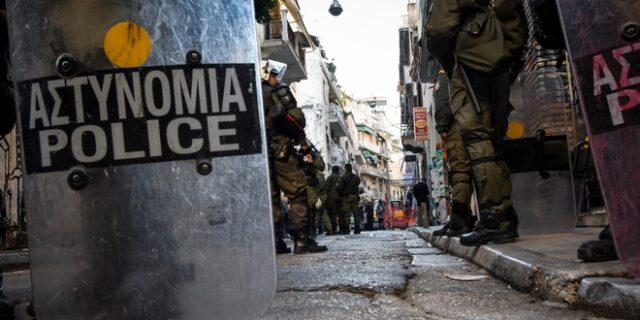 Αστυνομική επιχείρηση για ναρκωτικά στα Εξάρχεια