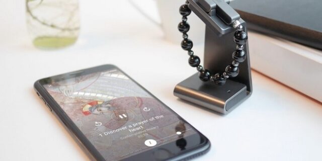 Το Βατικανό κυκλοφόρησε gadget για να διδάξει στους καθολικούς πώς να προσεύχονται